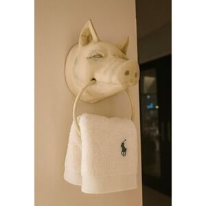 New‎ Wisteria Pig Towel Ring Holder Wall Mount Rustic Farmhouse Decor VTG Style